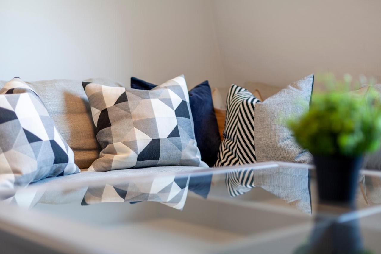 Perfect Location & Spacious Kensington Flat Appartamento *