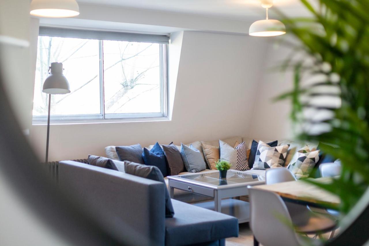 Perfect Location & Spacious Kensington Flat Appartamento *