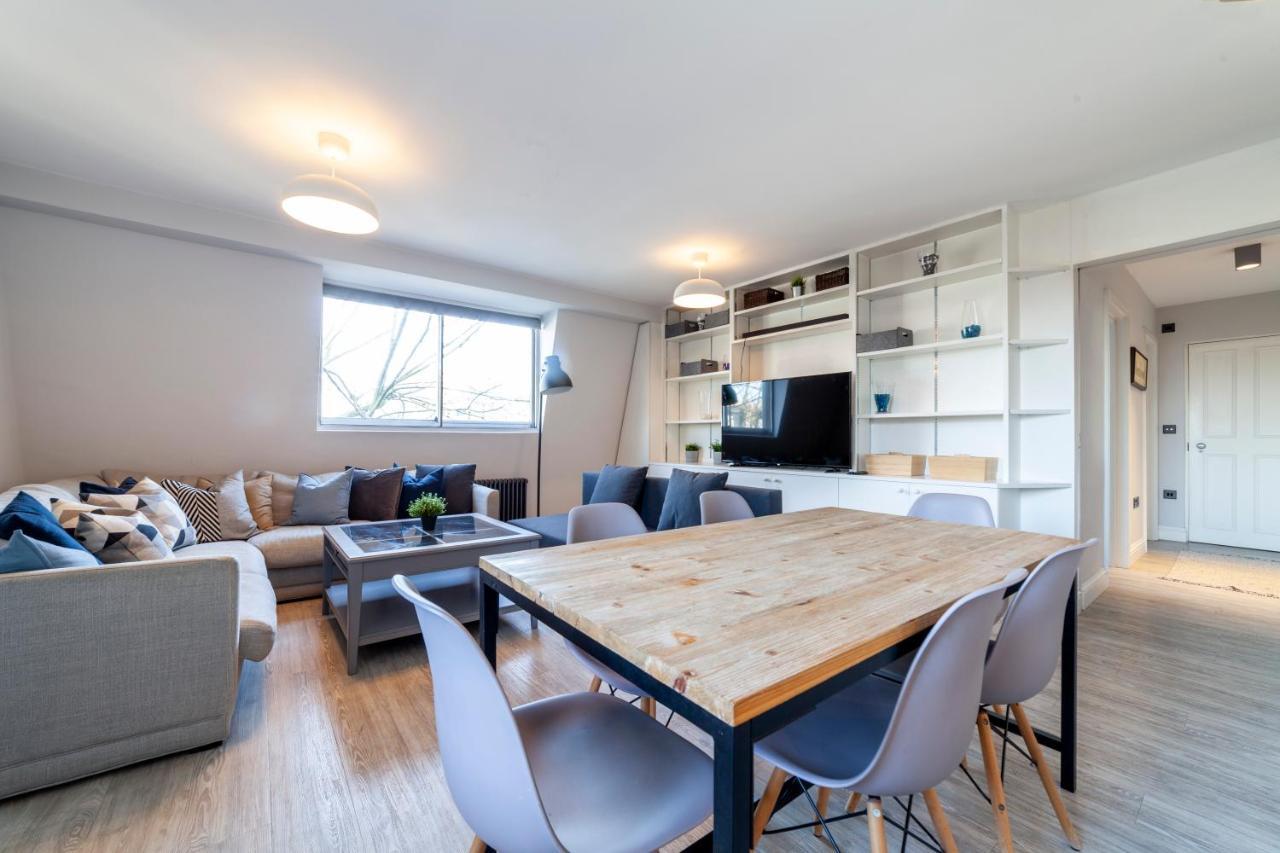 Perfect Location & Spacious Kensington Flat Appartamento Londra